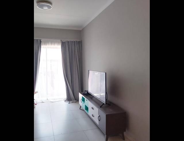 2 BEDROOM TOWNHOUSE FOR SALE IN MIDRIDGE PARK